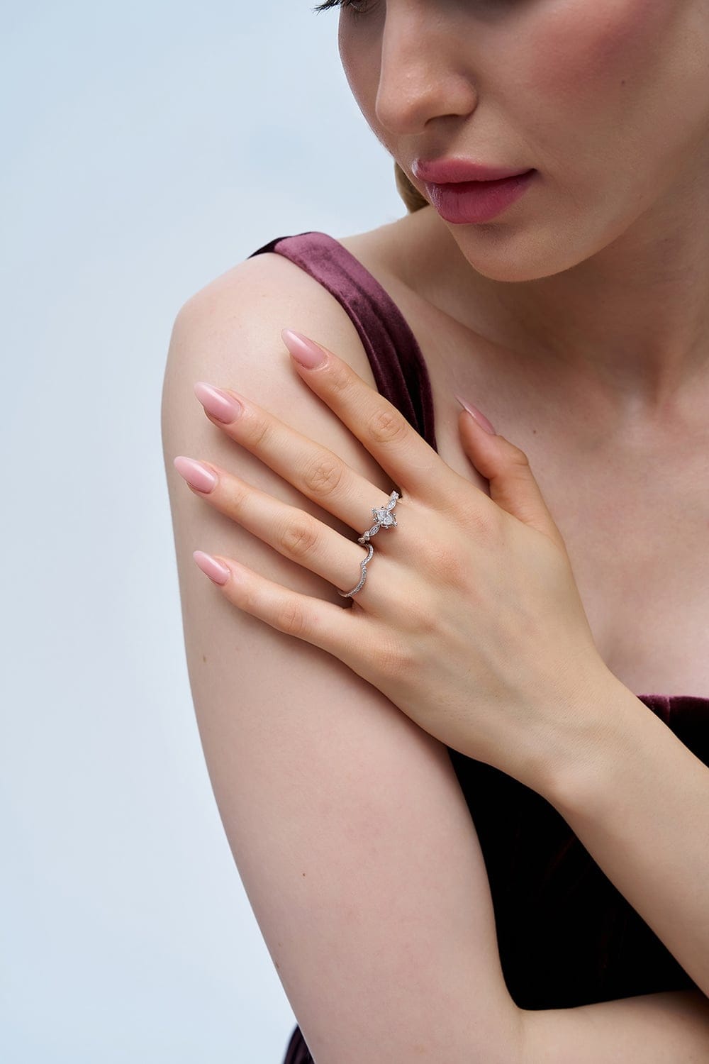 0.46 Karat IDL Sertifikalı Oval Pırlanta Yüzük