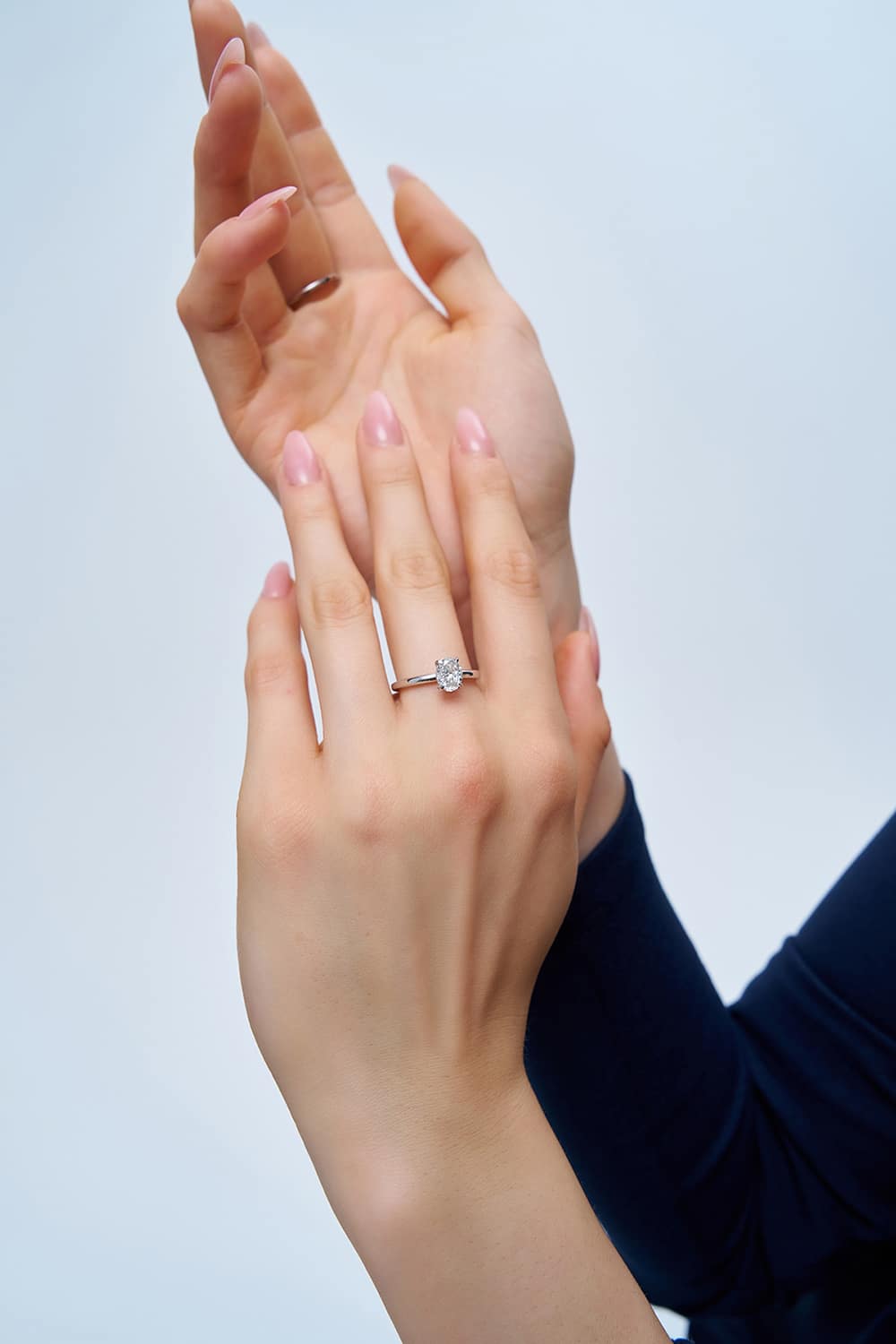 0.95 Karat HRD Sertifikalı Oval Tektaş Pırlanta Yüzük