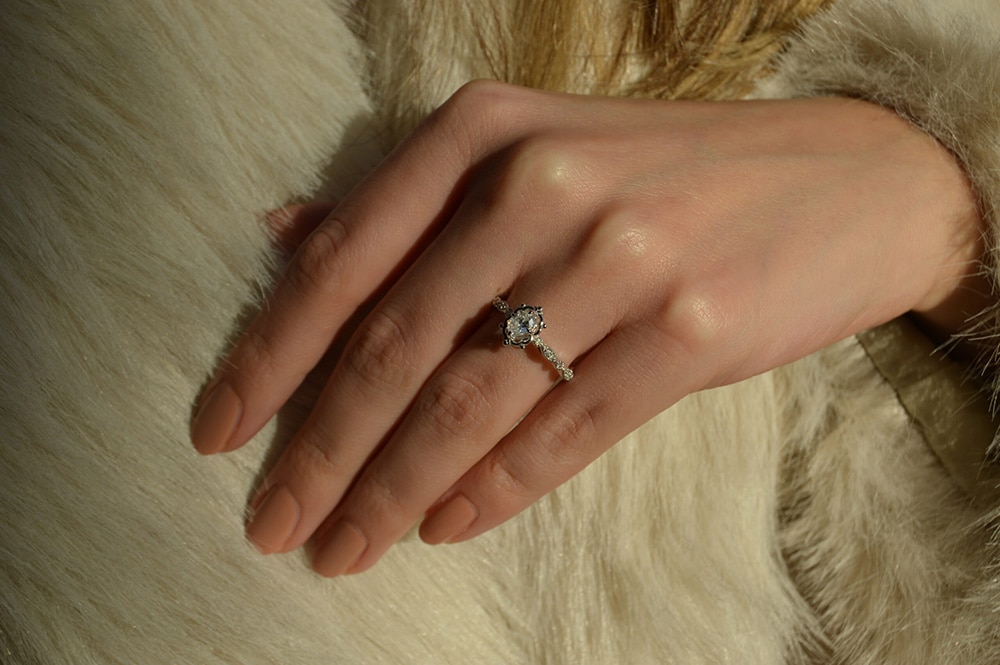 0.46 Karat IDL Sertifikalı Oval Pırlanta Yüzük